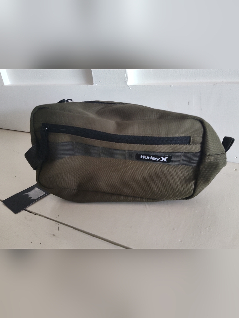 Hurley Men's Designer Olive Travel Toiletry Gym Weekend Case Bag